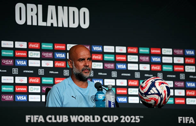 Pep Guardiola lo ngại thời tiết khắc nghiệt ảnh hưởng đến trận đấu Manchester City gặp Juventus