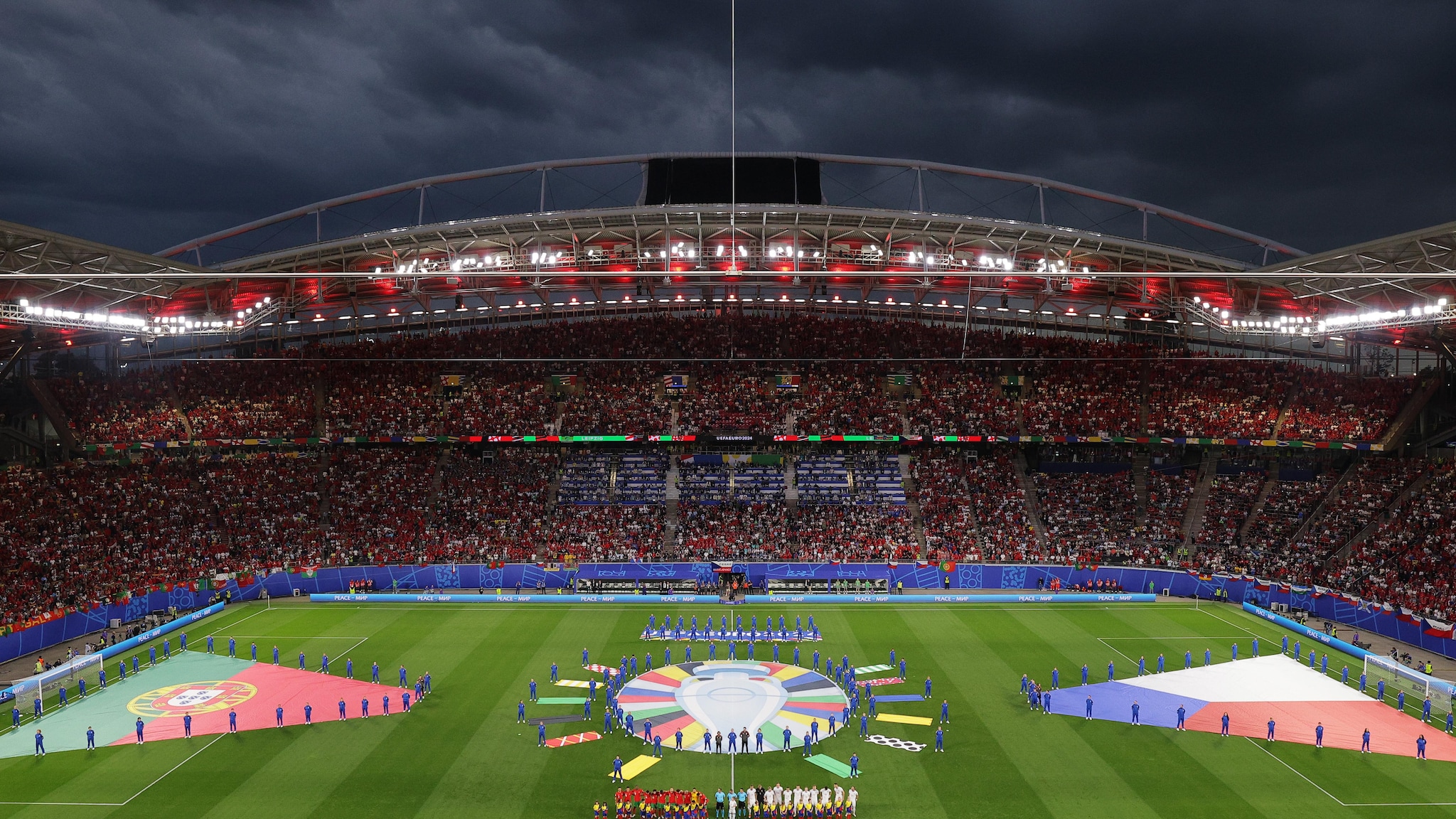 Red Bull Arena Leipzig: Từ Di Tích Lịch Sử Đến Sân Vận Động Hiện Đại